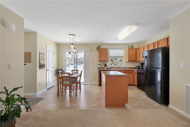 8625 Alizarin Avenue, Cicero, NY 13039