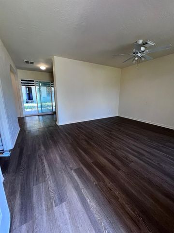 414 Branding Iron Lane, Houston, TX 77060