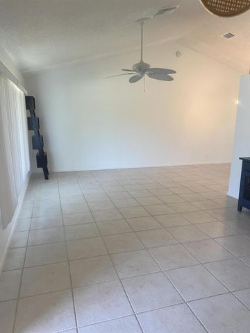 6039 Sunberry Circle, Boynton Beach, FL 33437