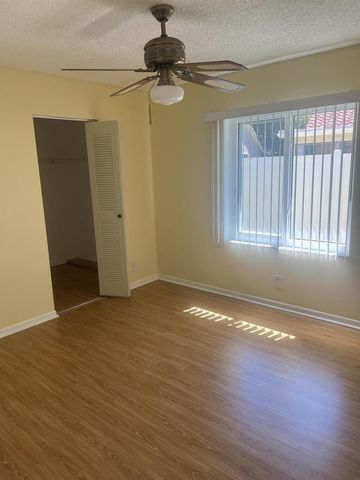 6039 Sunberry Circle, Boynton Beach, FL 33437