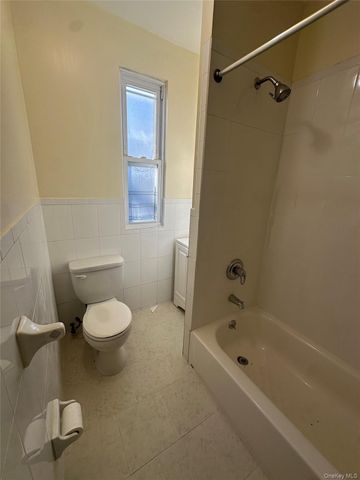 22 Clove Road, New Rochelle, NY 10801