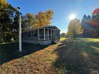 8625 Meadows Road WS, Annsville, NY 13471