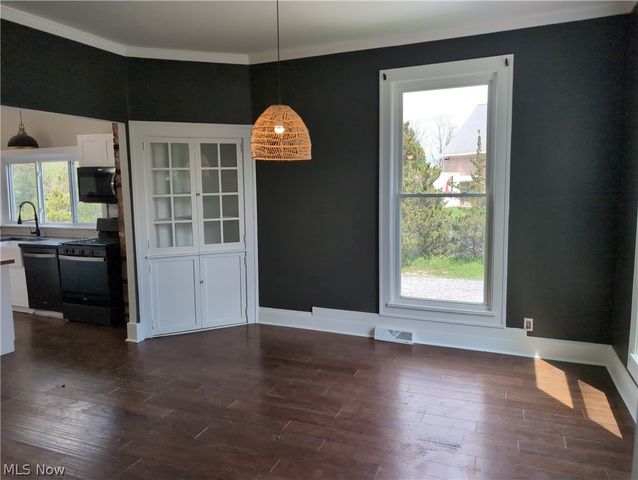 8217 Park Avenue, Garrettsville, OH 44231
