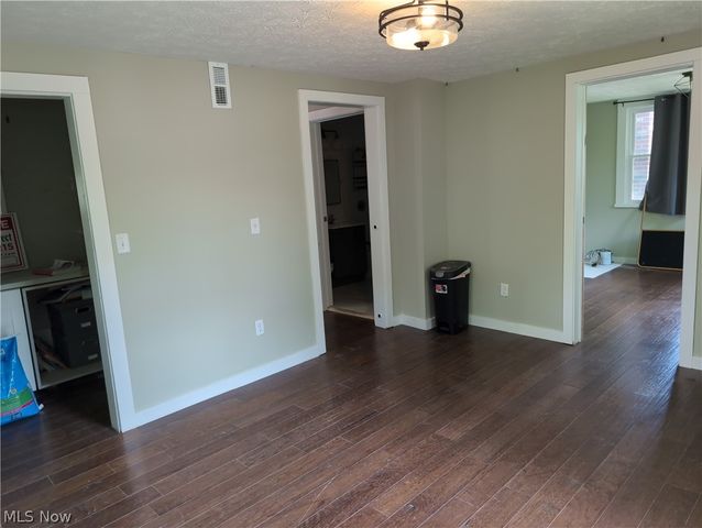 8217 Park Avenue, Garrettsville, OH 44231