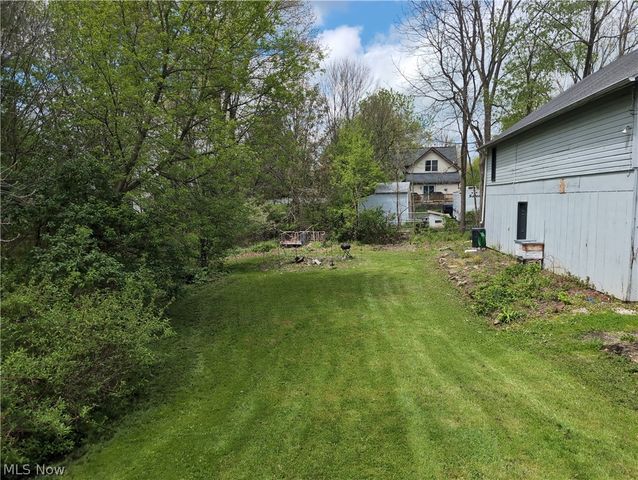 8217 Park Avenue, Garrettsville, OH 44231