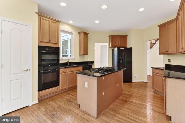 21321 SMALL BRANCH PL, Broadlands, VA 20148