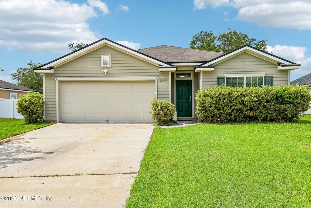 2344 BONNIE LAKES Drive, Green Cove Springs, FL 32043