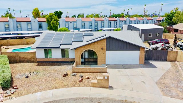 3164 W MEADOW Drive, Phoenix, AZ 85053