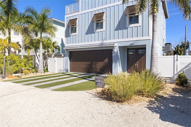 2305 AVENUE C, Bradenton Beach, FL 34217