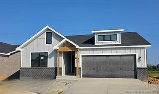 5107 Woodstone Circle, Jeffersonville, IN 47130