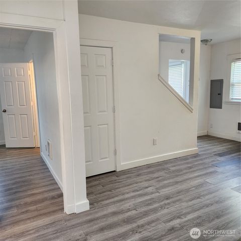 705 E 54th Street, Tacoma, WA 98404