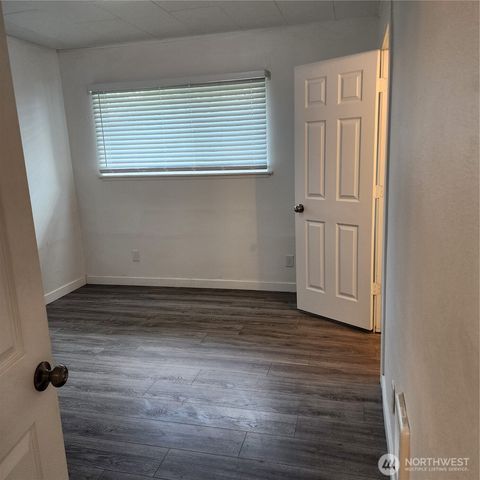 705 E 54th Street, Tacoma, WA 98404