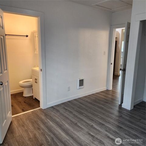 705 E 54th Street, Tacoma, WA 98404