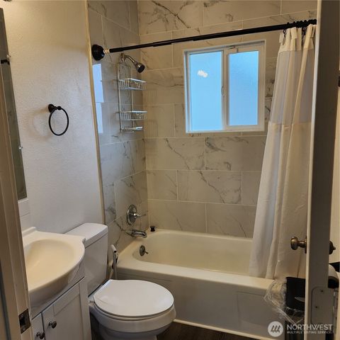 705 E 54th Street, Tacoma, WA 98404