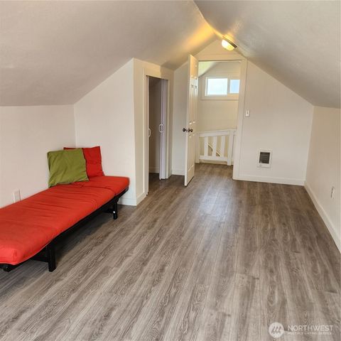 705 E 54th Street, Tacoma, WA 98404