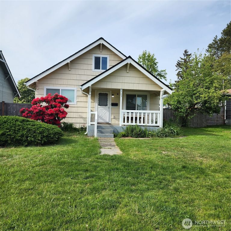 705 E 54th Street, Tacoma, WA 98404