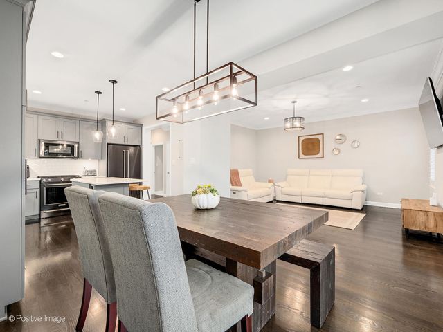 14277 Lacey Drive, Lemont, IL 60439