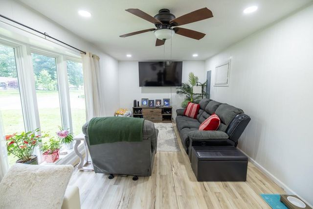 514 E Green Street, Clinton, MO 64735