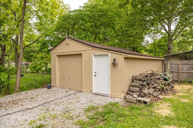 514 E Green Street, Clinton, MO 64735