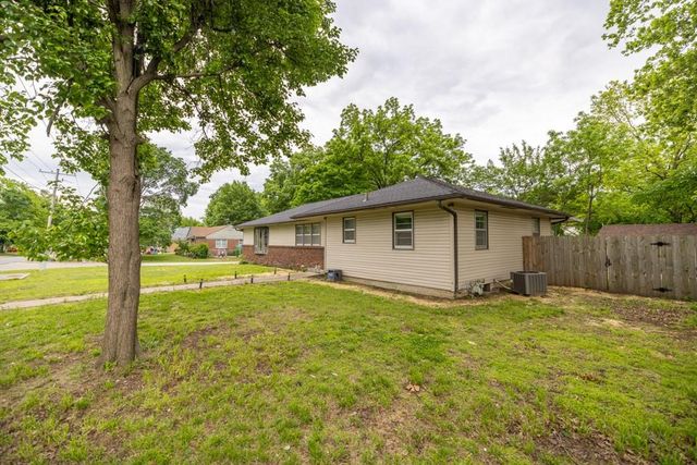 514 E Green Street, Clinton, MO 64735