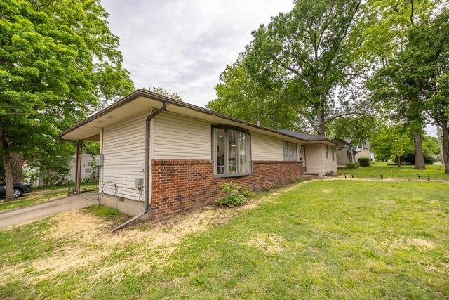 514 E Green Street, Clinton, MO 64735