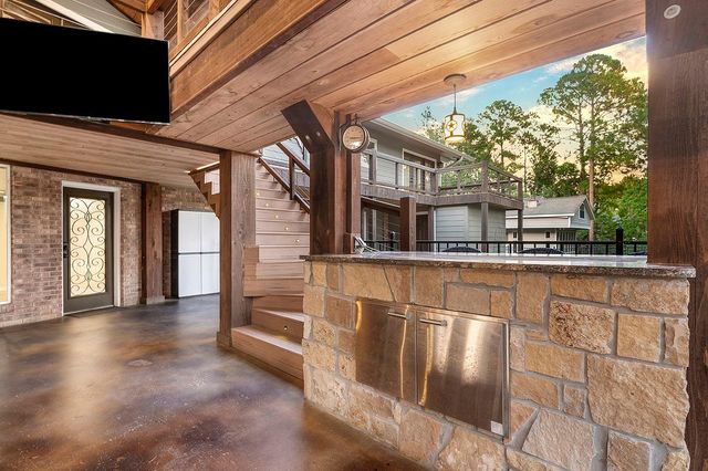 671 Lakeshore Drive, Brookeland, TX 75931