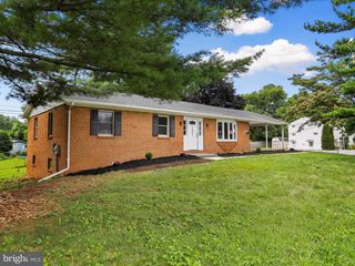 17937 LEONA AVE, Maugansville, MD 21767