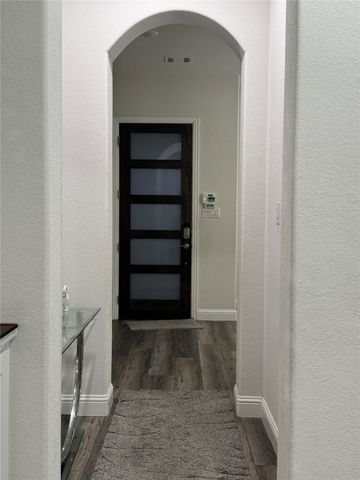 12569 Royal Oaks Lane, Farmers Branch, TX 75234