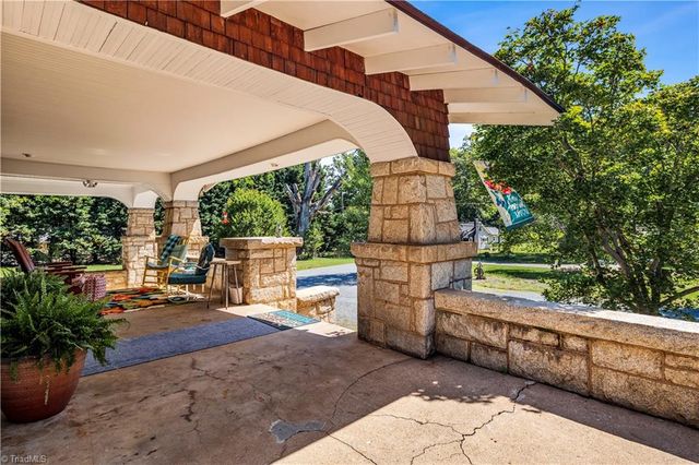 637 Stokesburg Road, Walnut Cove, NC 27052