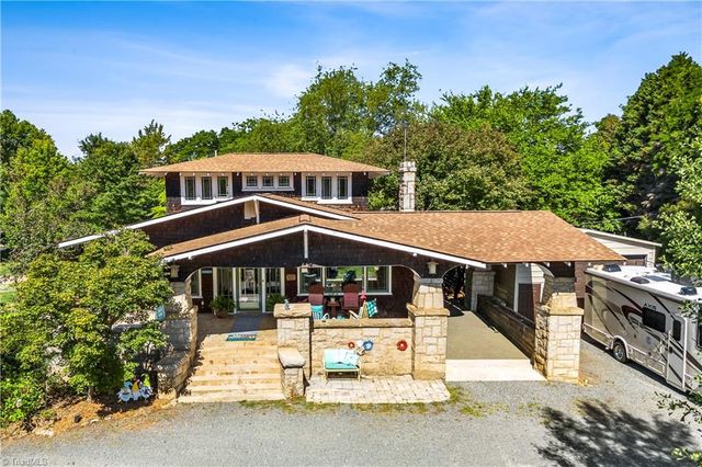 637 Stokesburg Road, Walnut Cove, NC 27052
