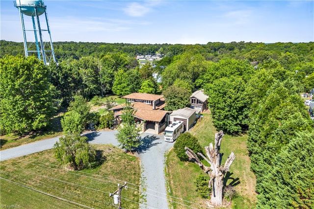 637 Stokesburg Road, Walnut Cove, NC 27052