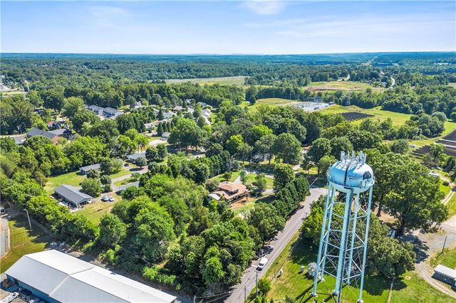 637 Stokesburg Road, Walnut Cove, NC 27052