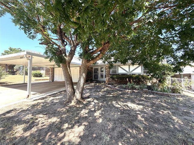 109 W Campbell Drive, Midwest City, OK 73110