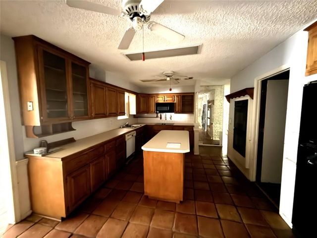 109 W Campbell Drive, Midwest City, OK 73110