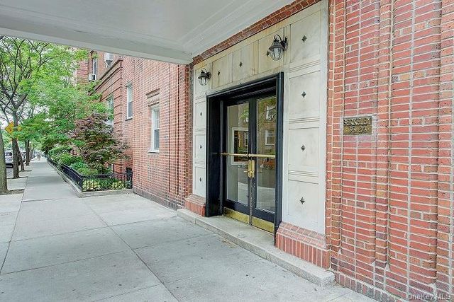 35-24 78th Street A48, Jackson Heights, NY 11372