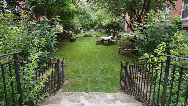 35-24 78th Street A48, Jackson Heights, NY 11372