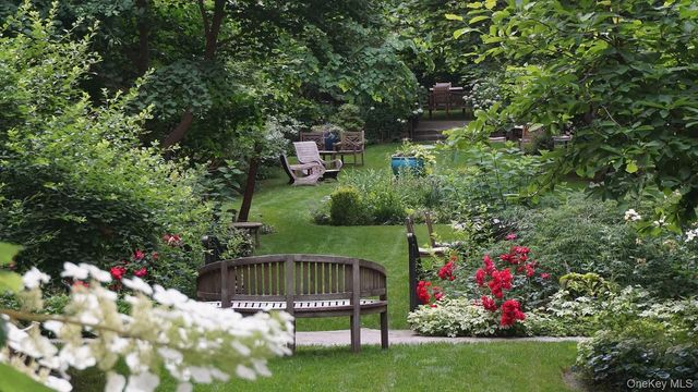 35-24 78th Street A48, Jackson Heights, NY 11372
