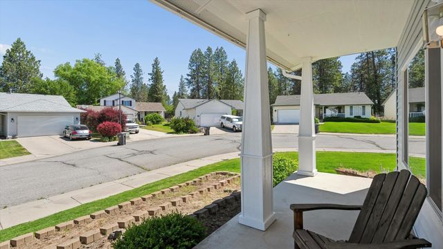 406 Hampton Ln, Cheney, WA 99004