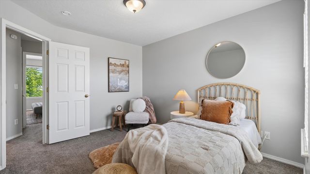 406 Hampton Ln, Cheney, WA 99004