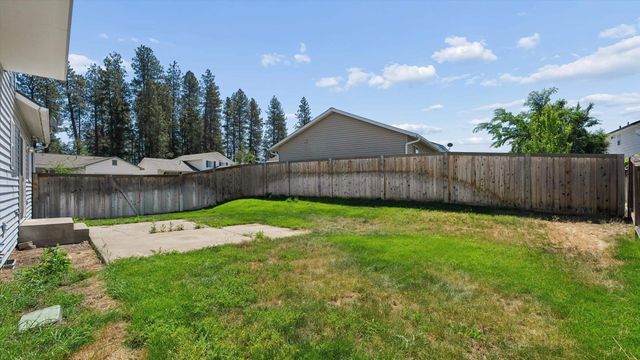 406 Hampton Ln, Cheney, WA 99004