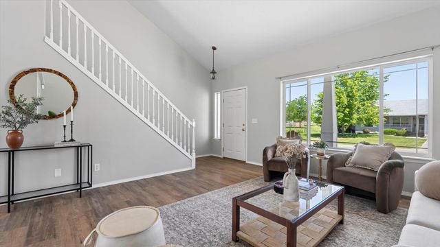 406 Hampton Ln, Cheney, WA 99004