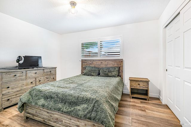 2001 Willow Dr, Petaluma, CA 94954