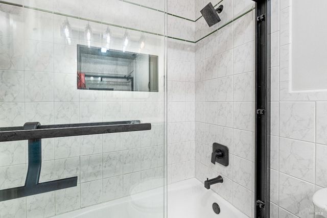 2001 Willow Dr, Petaluma, CA 94954