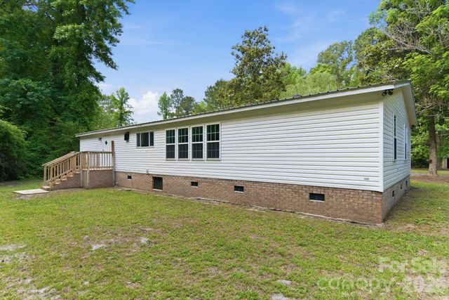 481 Harrell Road, Burgaw, NC 28425