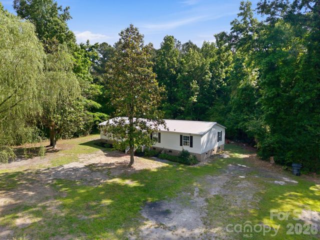 481 Harrell Road, Burgaw, NC 28425