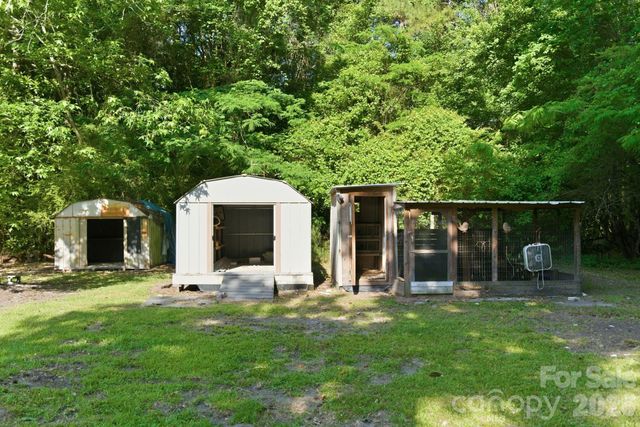 481 Harrell Road, Burgaw, NC 28425