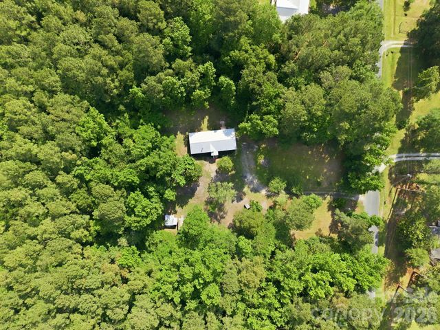 481 Harrell Road, Burgaw, NC 28425
