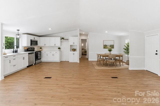 481 Harrell Road, Burgaw, NC 28425