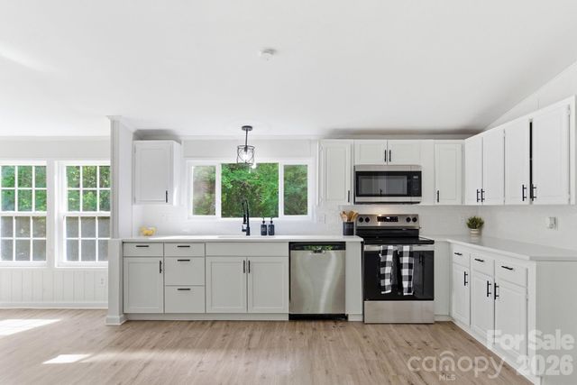 481 Harrell Road, Burgaw, NC 28425
