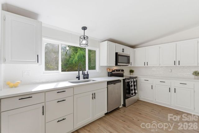 481 Harrell Road, Burgaw, NC 28425